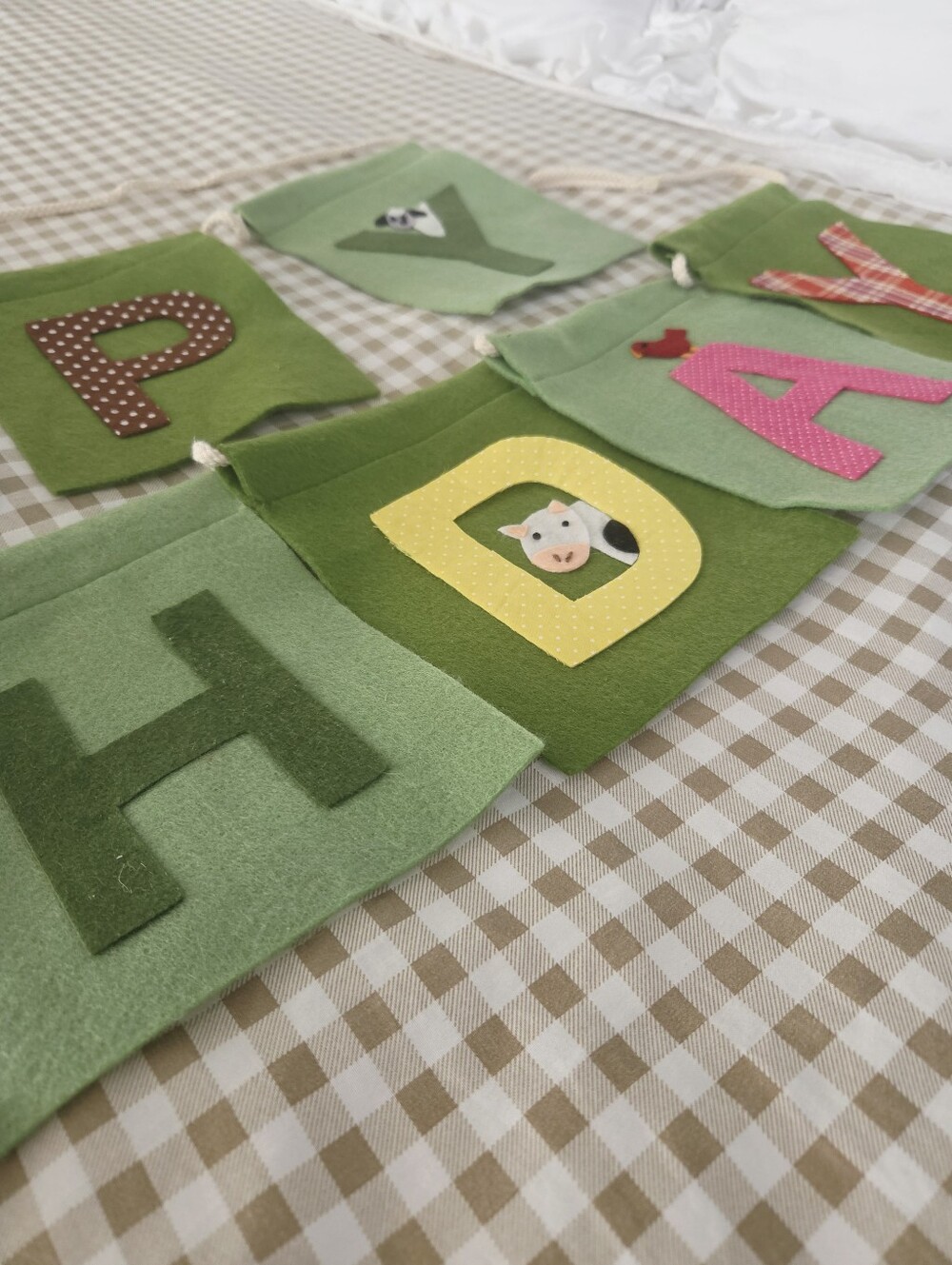 Pottery Barn Kids "Farm Party" Green Felt Birthday Banner With Plaids & Color - Picture 3 of 6